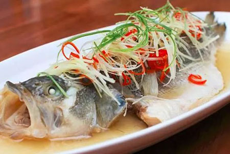 清蒸鲈鱼